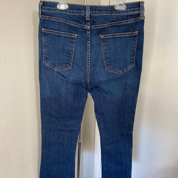 Veronica Beard Carolyn Baby Boot Jeans - Picture 7 of 11